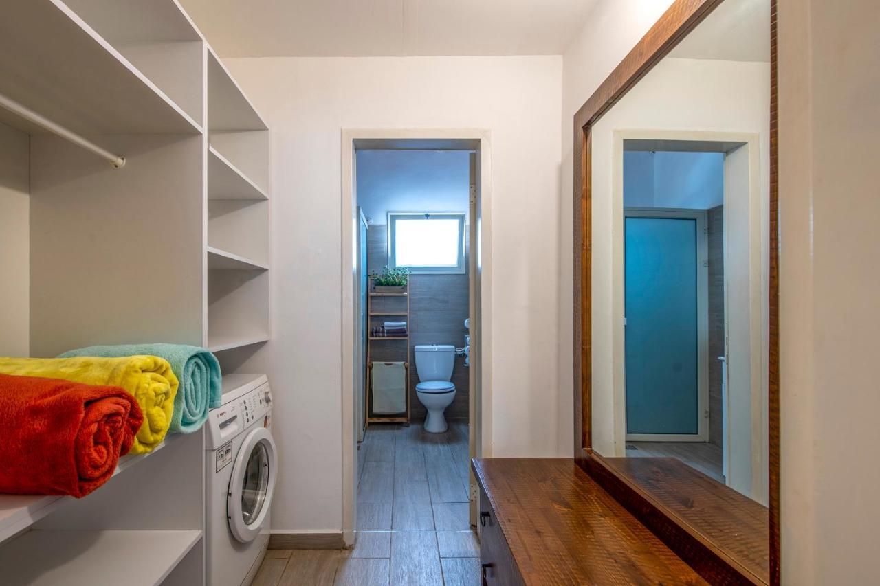 Villa רז אירוח ברמה à Qaşrīn Extérieur photo